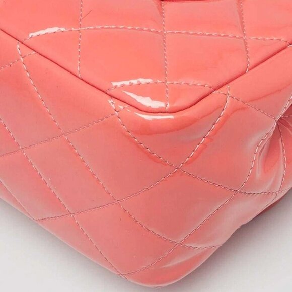 Chanel Pink Quilted Patent Leather Classic Jumbo Double Flap Bag - Picture 2 of 11